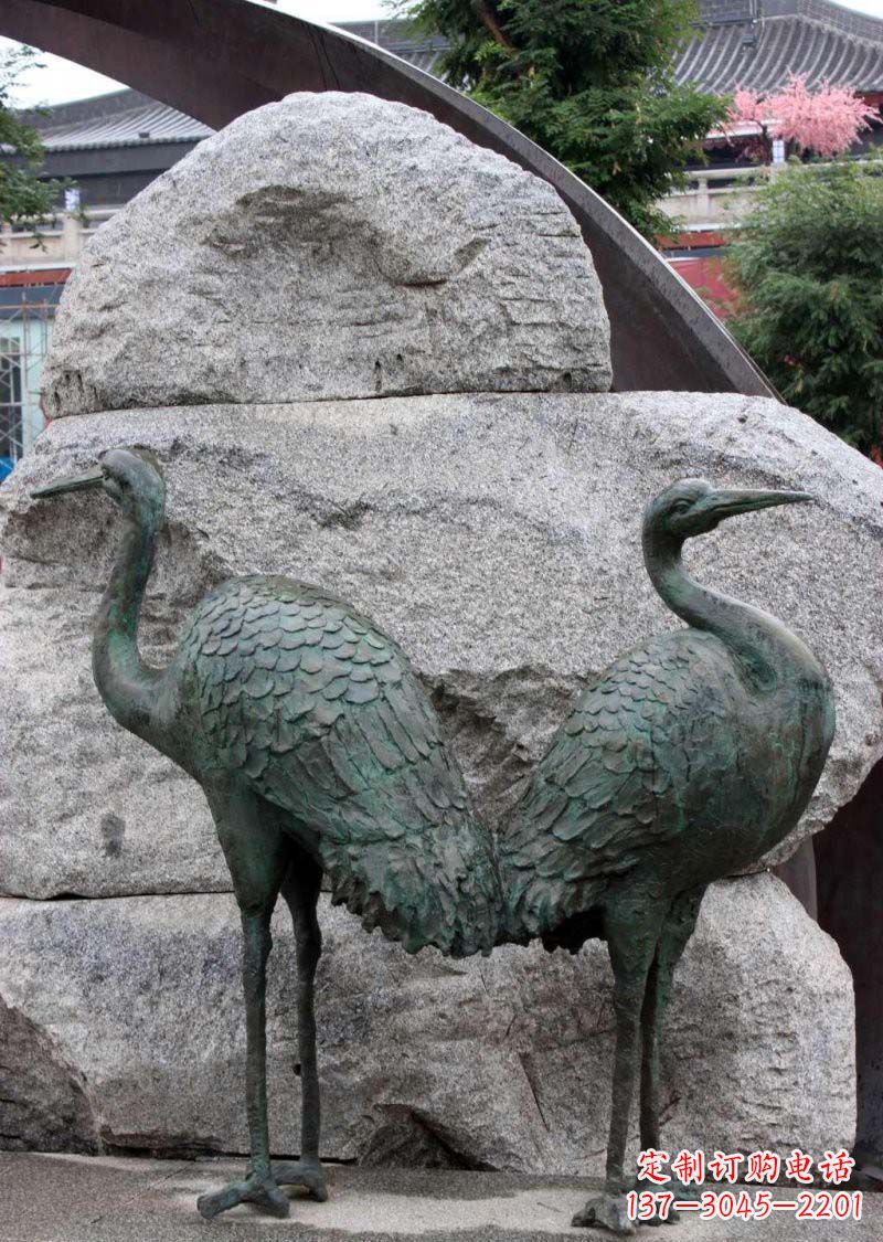 益阳青铜仙鹤公园动物雕塑