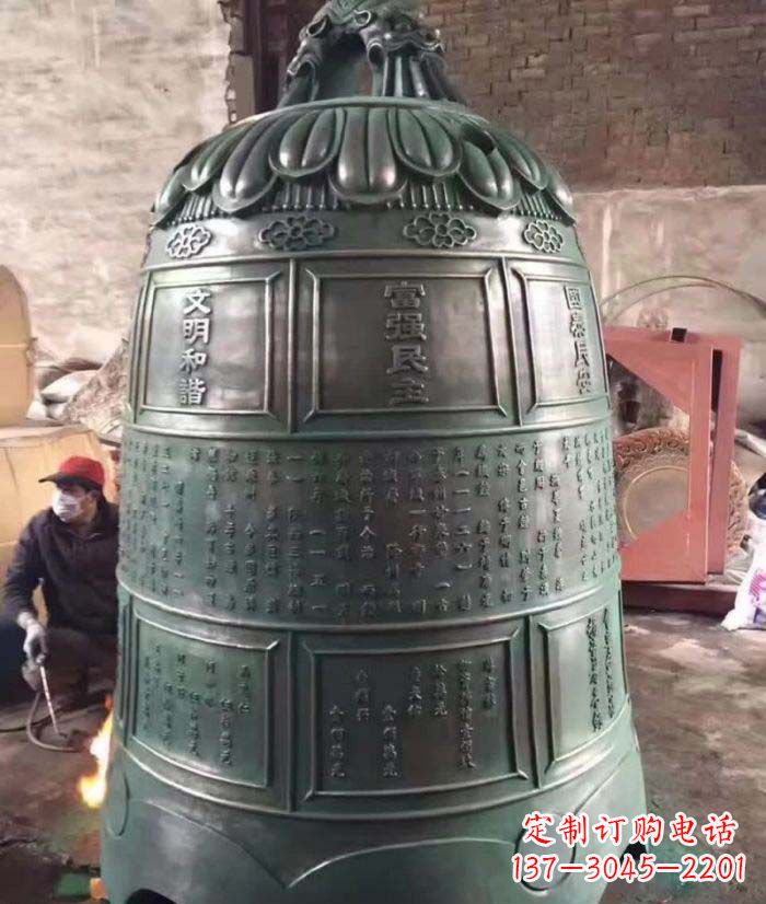 益阳古典铜钟雕塑,装点家园