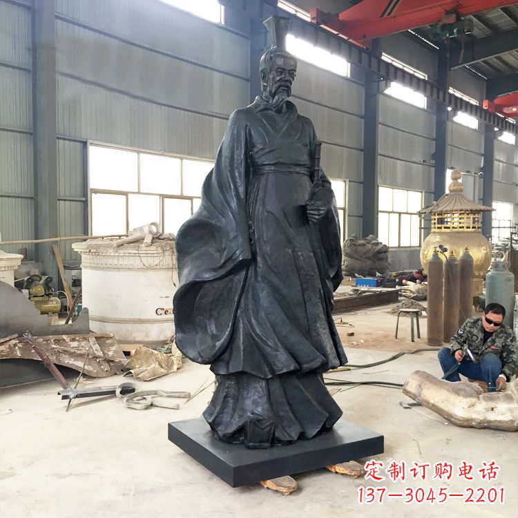 益阳体现古典韵味,屈原铜雕塑!
