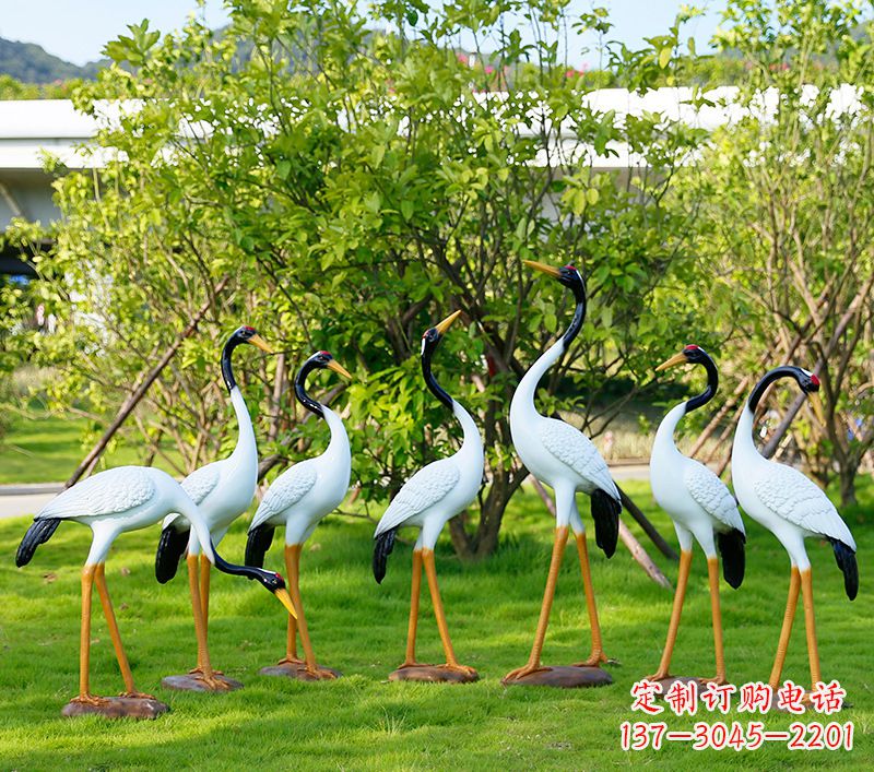 益阳若尔盖草原仙鹤,瑰丽雕塑令人驻足