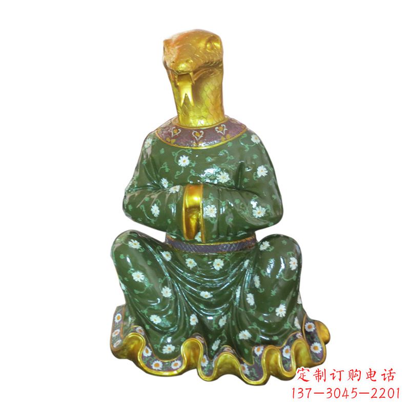 益阳独特的彩绘生肖雕塑