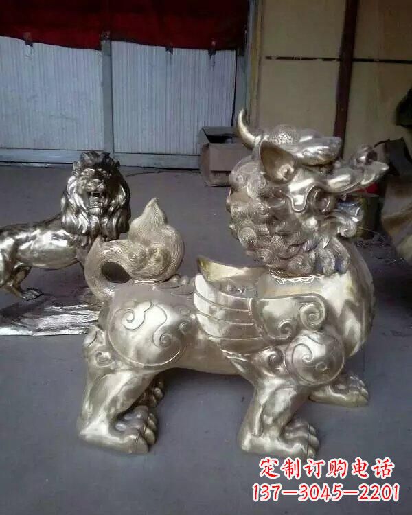 益阳中领雕塑:貔貅铜雕精致雕塑