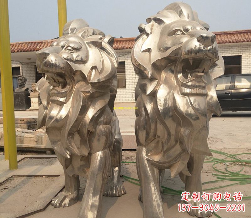 益阳象征力量与智慧的狮子雕塑