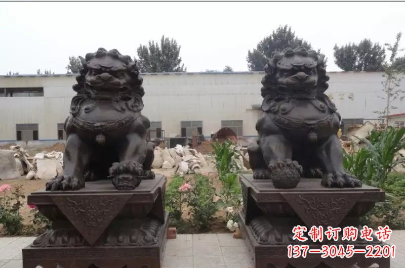 益阳狮子铜雕像
