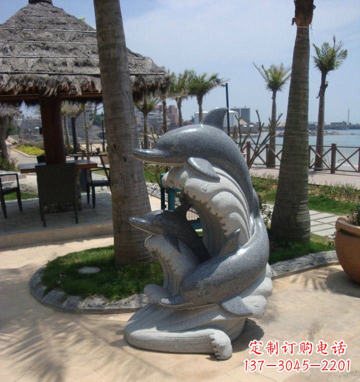 益阳海豚雕塑,让海洋之声带给你温暖