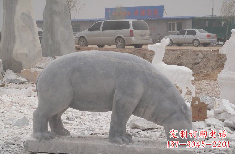 益阳中领雕塑的河马雕塑以其精致的造型和出色的…