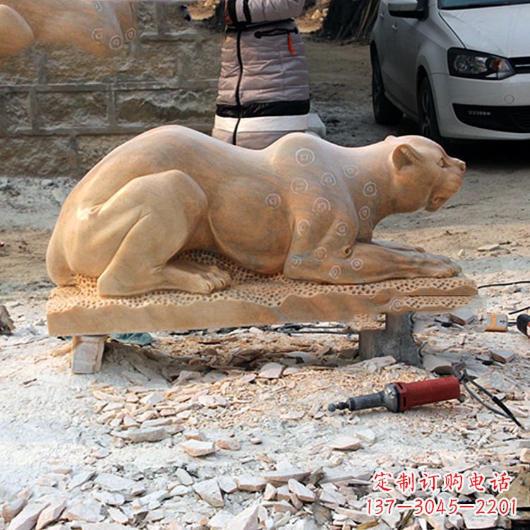 益阳中领雕塑:精美雕刻豹雕塑
