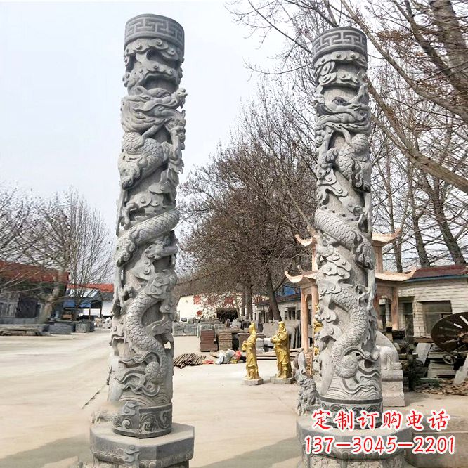 益阳石雕盘龙柱