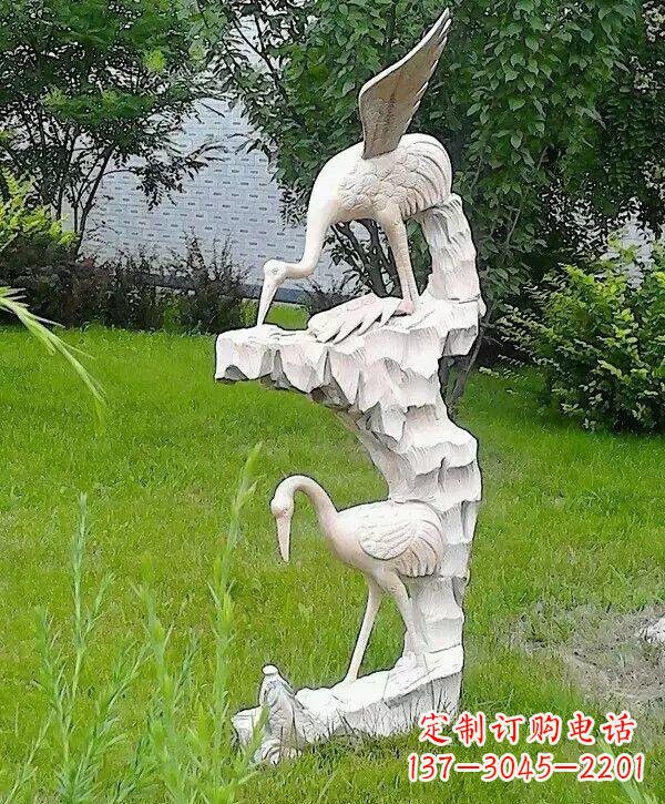 益阳石雕仙鹤鲤鱼