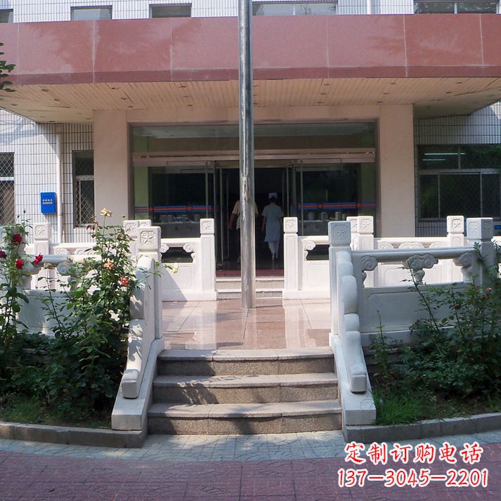 益阳石雕校园国旗台