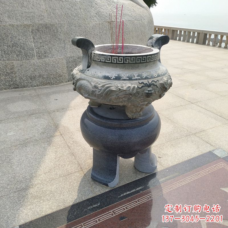 益阳石雕圆香炉