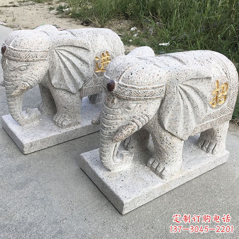 益阳寺庙门口大象石雕
