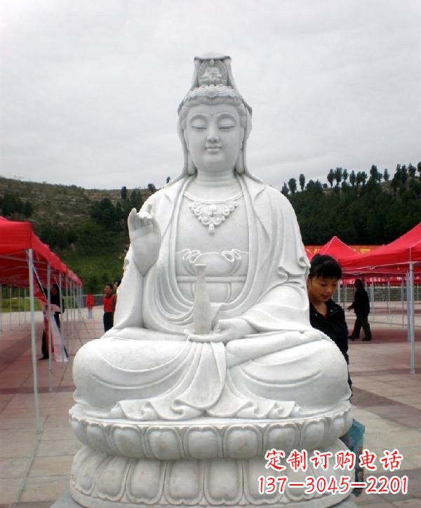 益阳寺庙坐式观音雕像