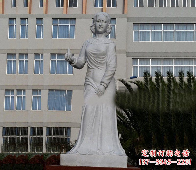 益阳提灯天使弗洛伦斯·南丁格尔石雕 (2)