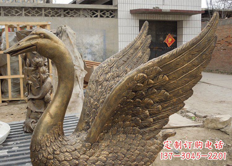 益阳天鹅黄铜动物铜雕