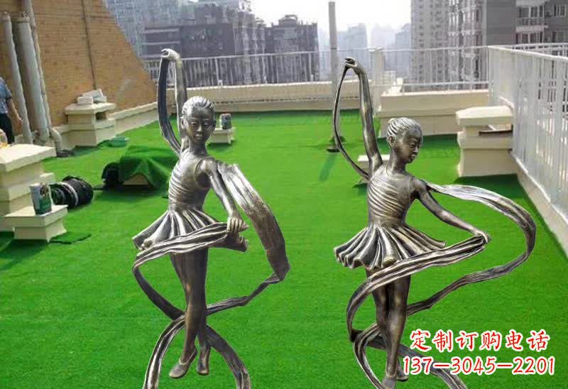 益阳跳舞的女孩铜雕