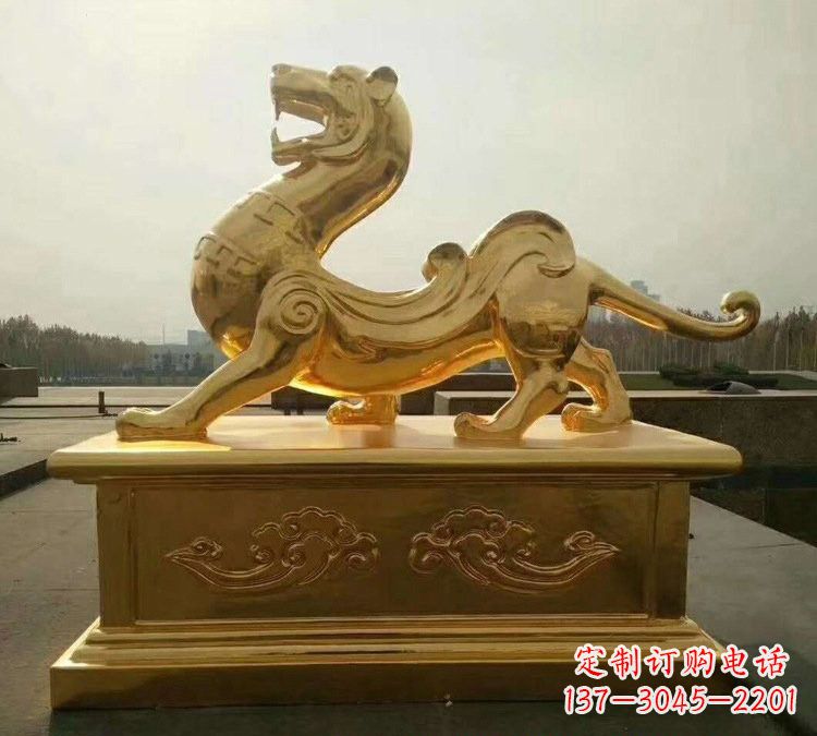 益阳贴金古代神兽青龙雕塑