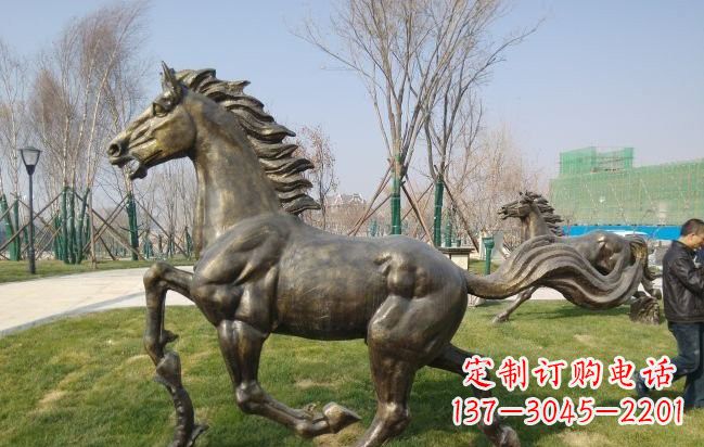 益阳铜雕奔马