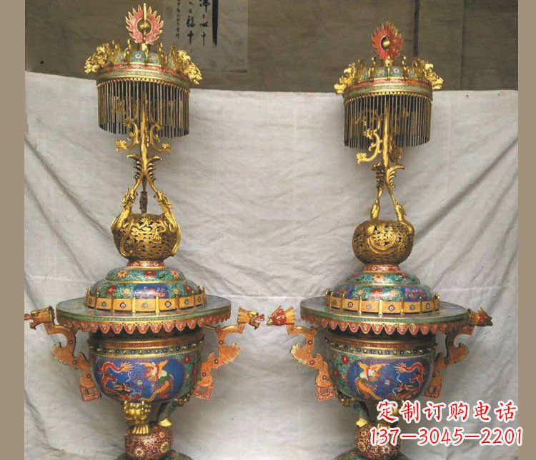 益阳铜雕彩绘香炉景观摆件