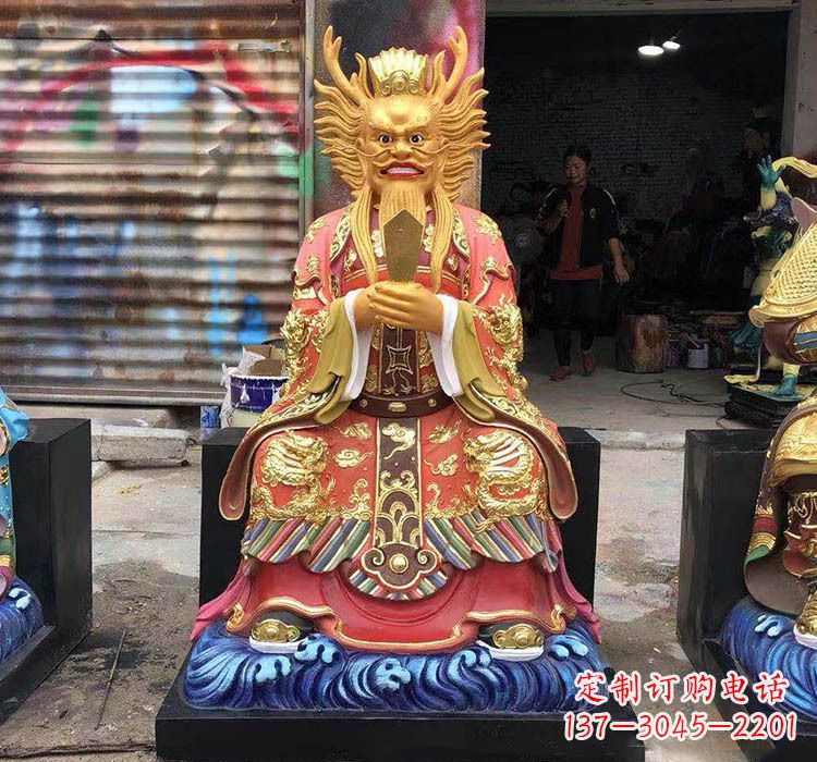 益阳铜雕彩绘坐式龙王