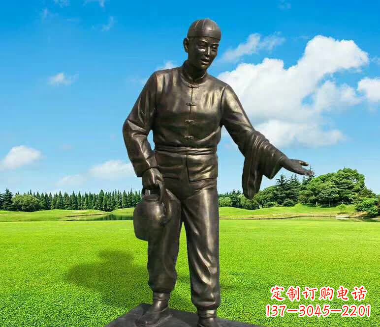 益阳铜雕店小二人物雕塑1
