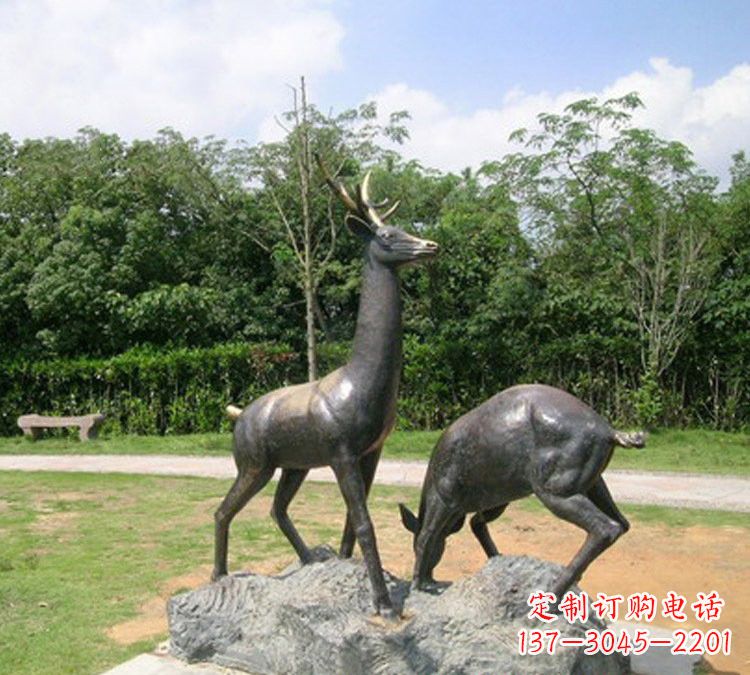 益阳铜雕动物梅花鹿