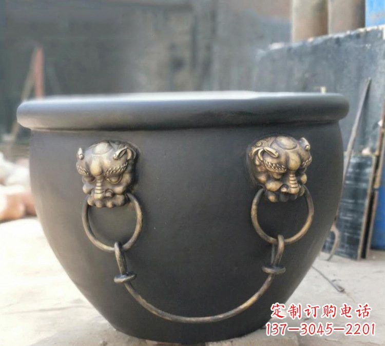 益阳铜雕故宫水缸
