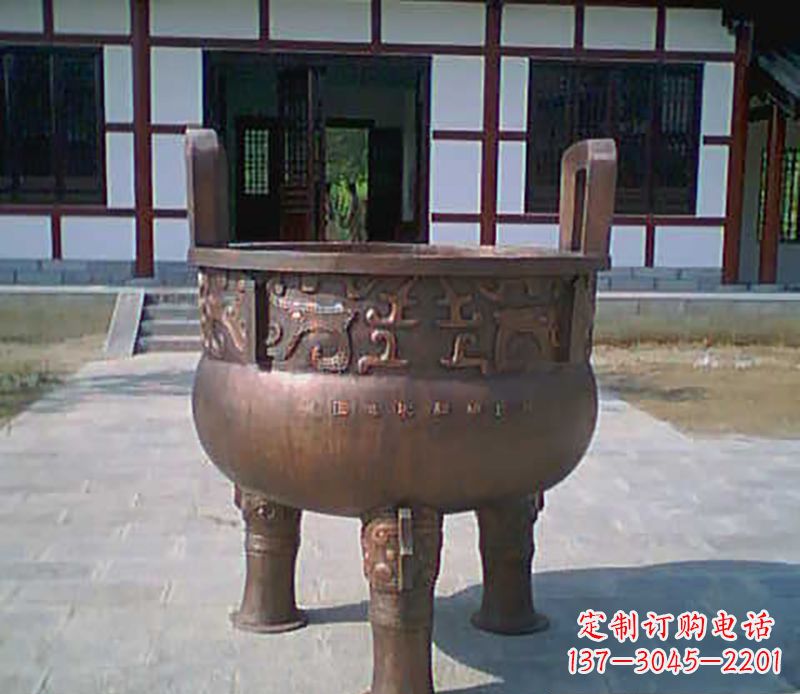 益阳铜雕广场圆形香炉