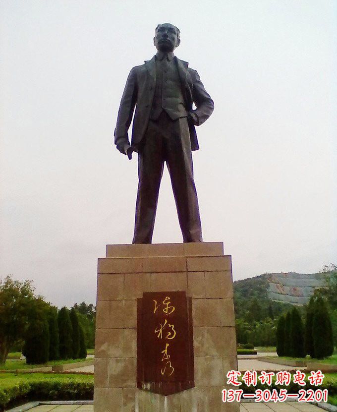益阳铜雕近代名人陈独秀