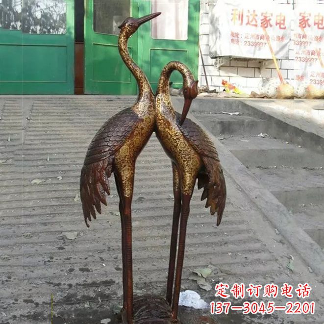 益阳铜雕仙鹤夫妻