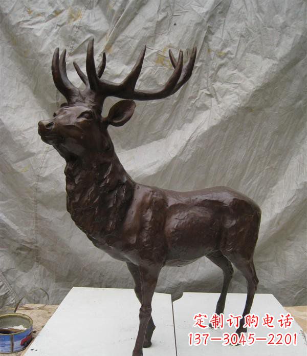 益阳铜雕小鹿公园动物雕塑