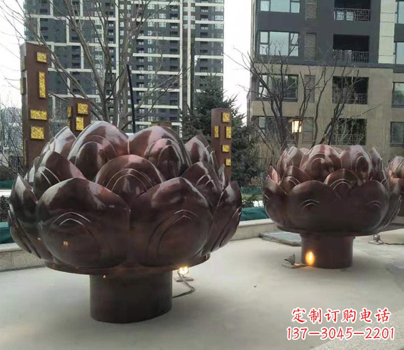 益阳铜雕小区景观荷花