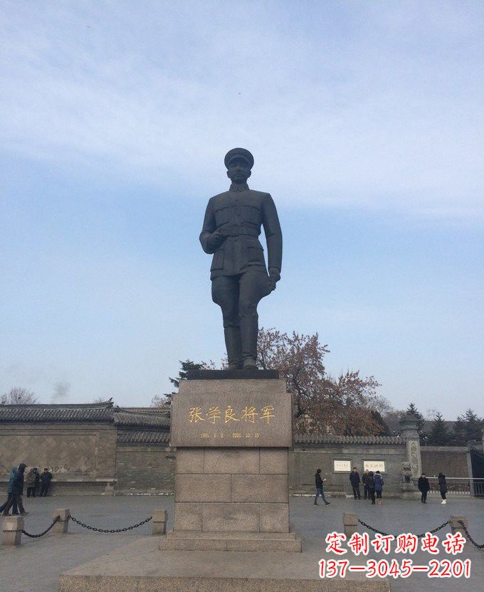 益阳铜雕张学良近代名人雕塑