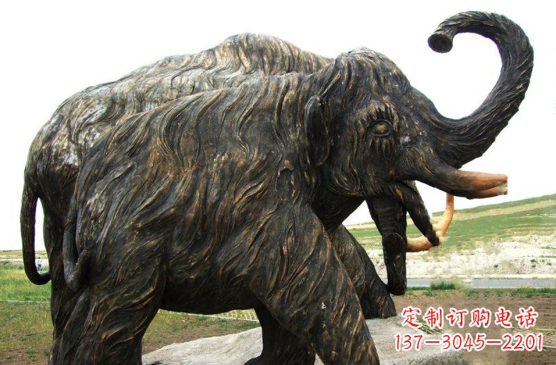 益阳铜雕长毛象动物雕塑