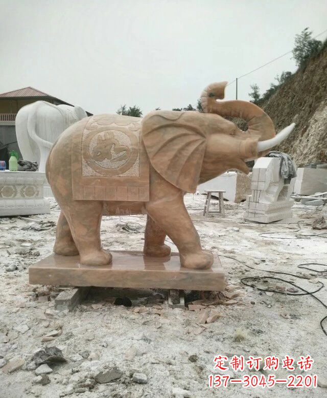 益阳晚霞红吉祥如意大象雕塑