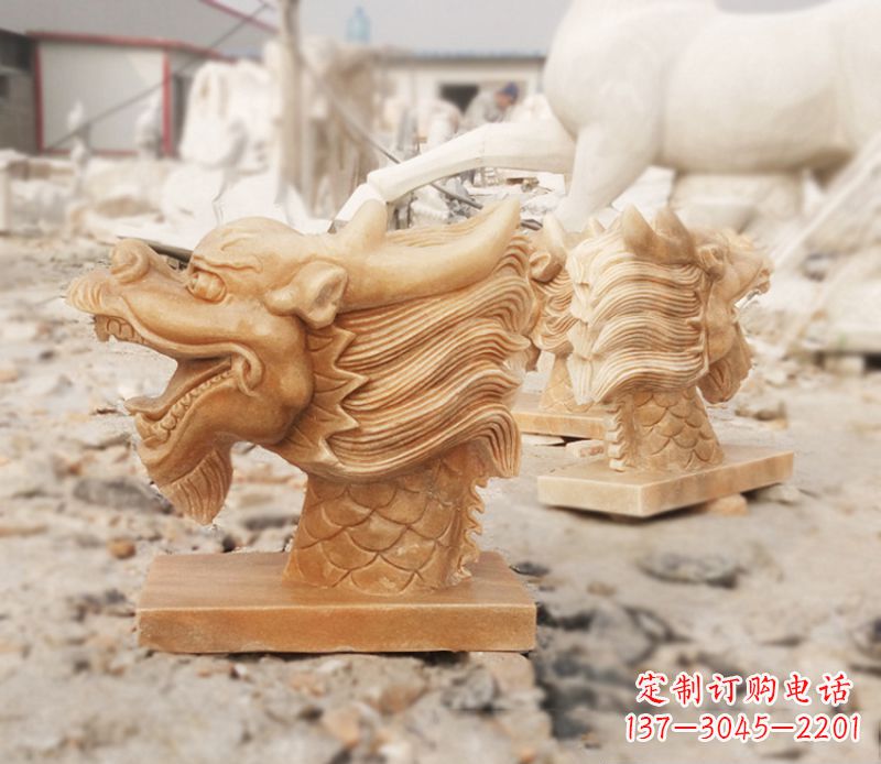 益阳晚霞红喷水龙头雕塑