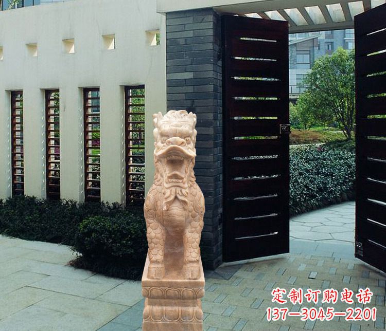 益阳晚霞红瑞兽麒麟雕塑
