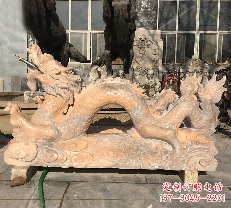 益阳晚霞红石雕喷水龙