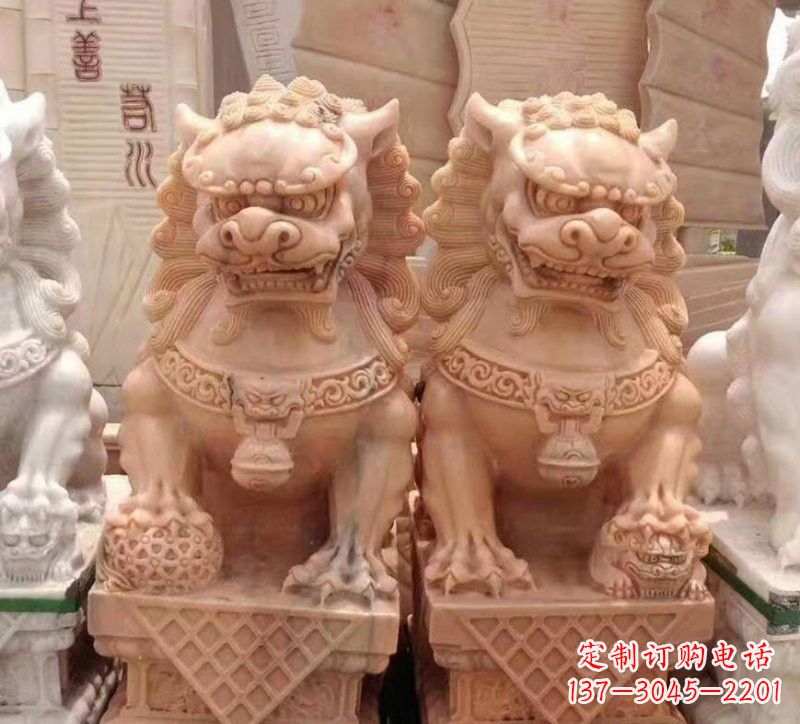 益阳晚霞红石雕狮子