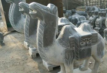 益阳青石骆驼雕，把动物活灵活现