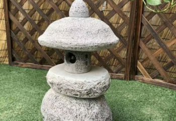 益阳青石仿古灯笼雕塑，实现仿古风格的彰显