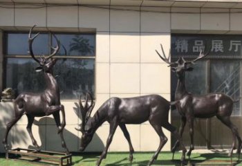 益阳群鹿铜雕塑，艺术精雕细琢