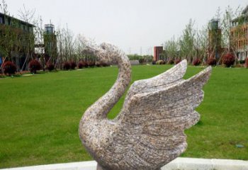 益阳优雅迷人的天鹅雕塑