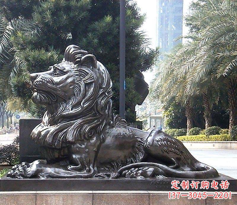 益阳卧着的西洋狮看门狮子铜雕