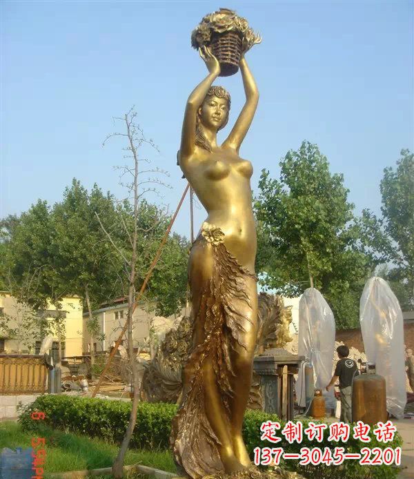 益阳西方美女公园人物铜雕 (2)