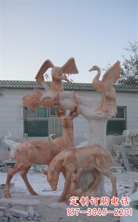 益阳仙鹤和梅花鹿石雕