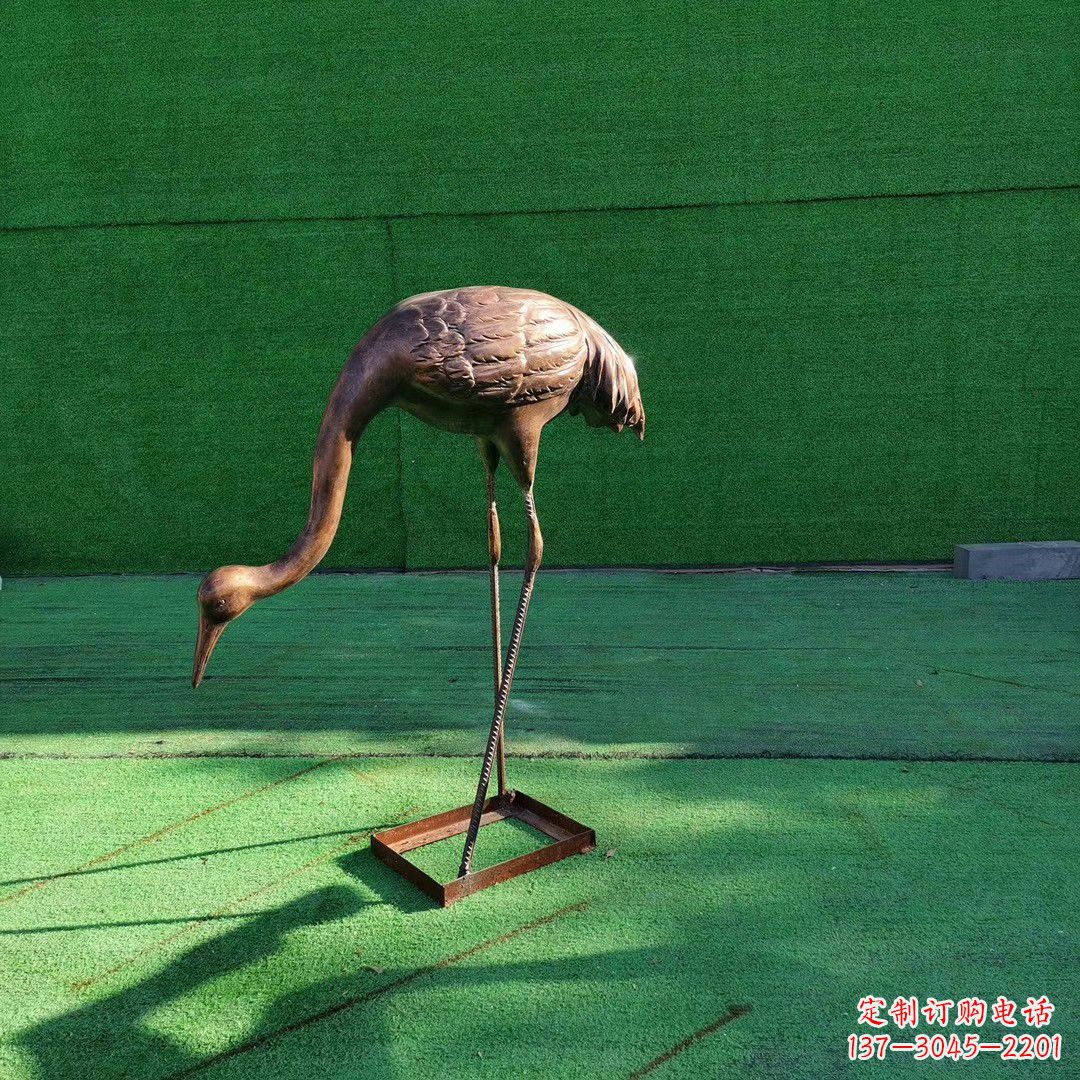 益阳仙鹤拉鼓铜雕塑