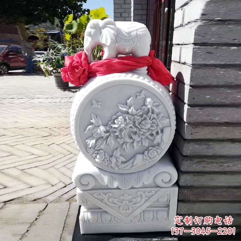 益阳仙鹤石雕门墩