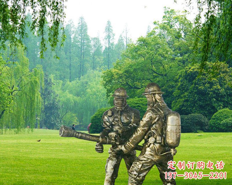 益阳消防员灭火铜雕