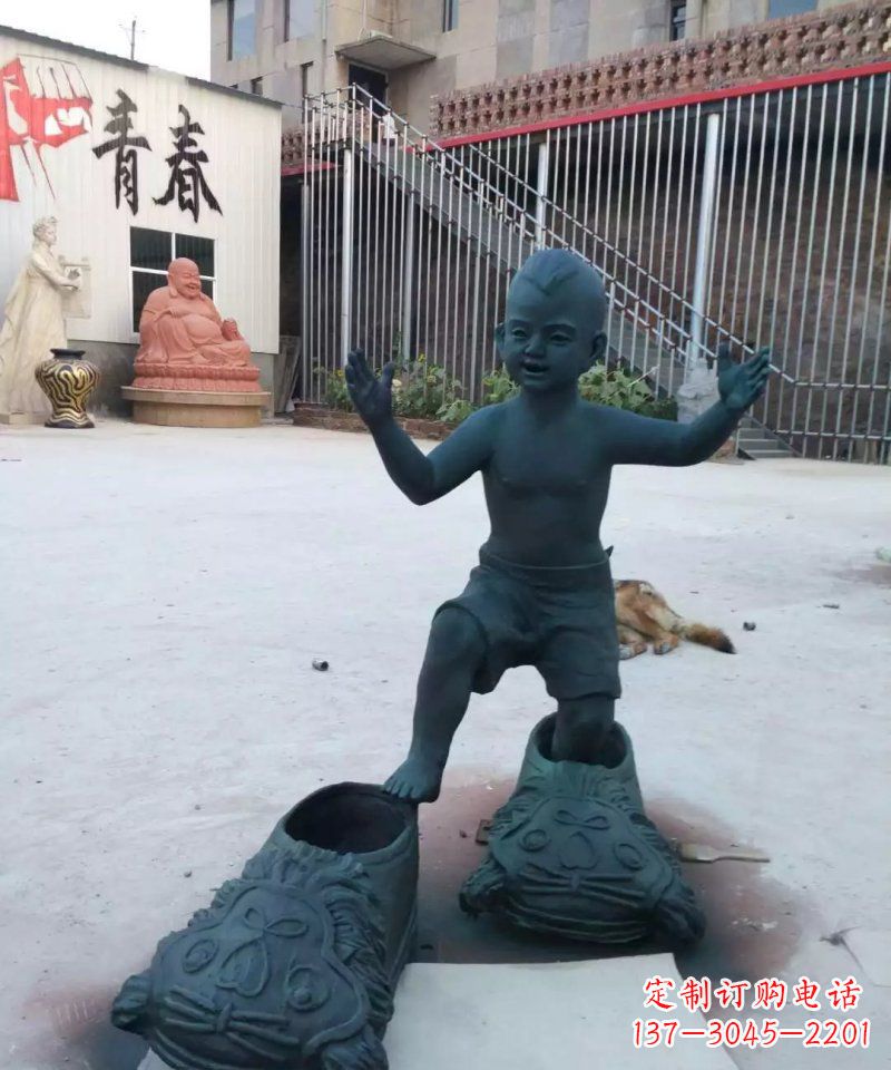 益阳小孩穿大鞋青铜人物雕塑